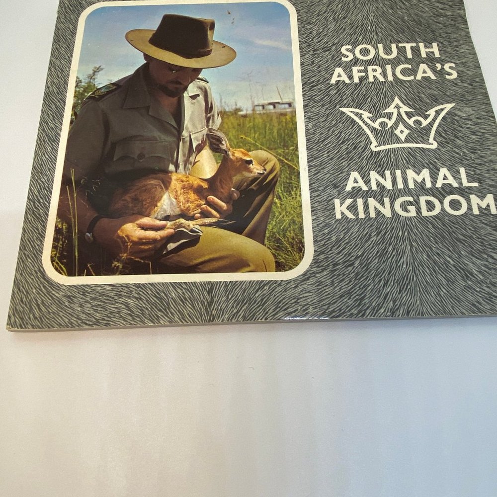 Vintage 1966 South Africa Animal Kingdom pamphlet